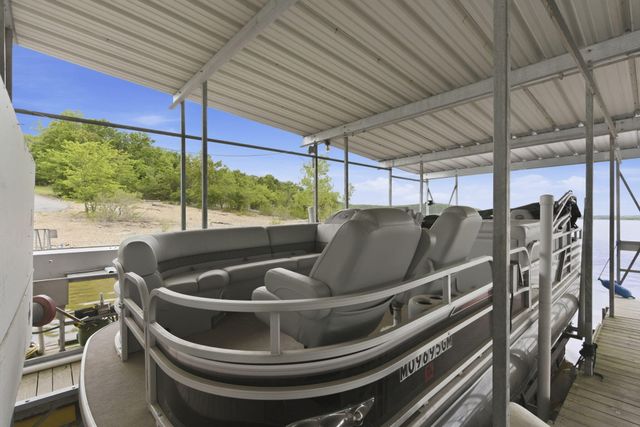 169 Waterscape Road, Ridgedale, MO 65739