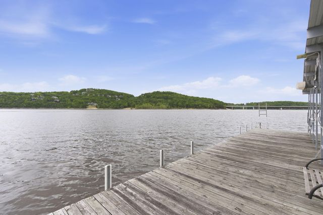 169 Waterscape Road, Ridgedale, MO 65739