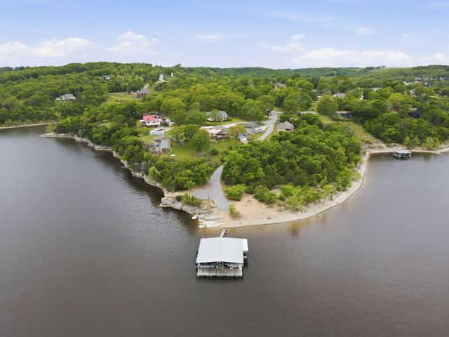 169 Waterscape Road, Ridgedale, MO 65739