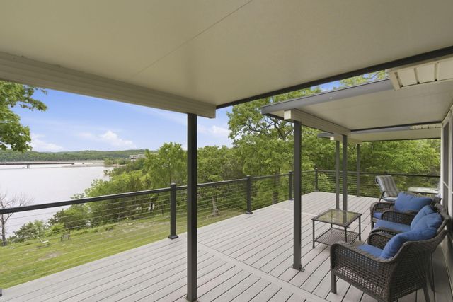 169 Waterscape Road, Ridgedale, MO 65739