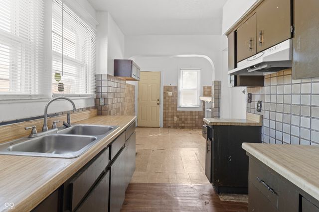 2957 Winthrop Avenue, Indianapolis, IN 46205