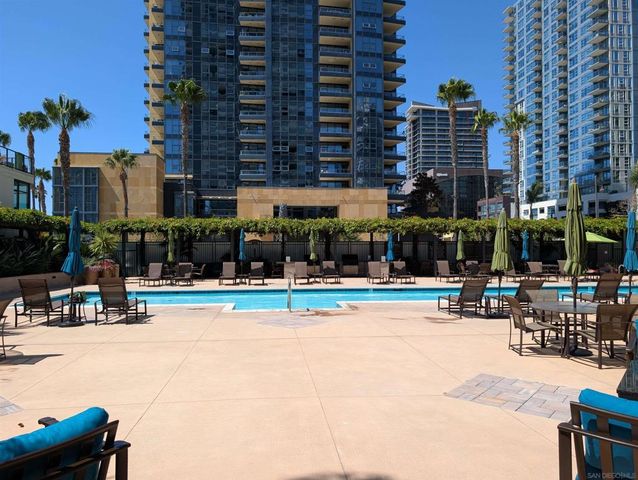 1205 Pacific Hwy 2504, San Diego, CA 92101