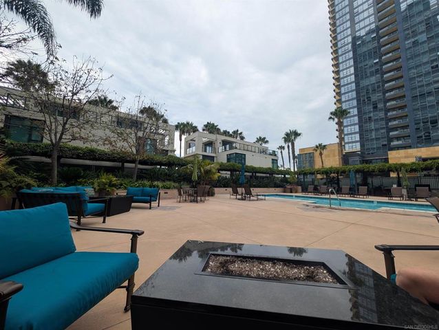 1205 Pacific Hwy 2504, San Diego, CA 92101