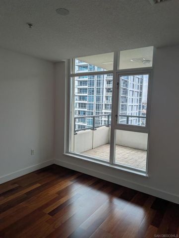 1205 Pacific Hwy 2504, San Diego, CA 92101
