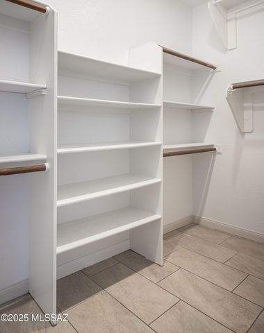 1961 W Ashbrook Drive, Tucson, AZ 85704