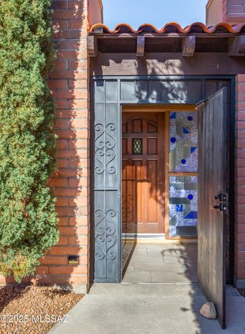 1961 W Ashbrook Drive, Tucson, AZ 85704