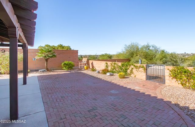 1961 W Ashbrook Drive, Tucson, AZ 85704