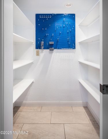 1961 W Ashbrook Drive, Tucson, AZ 85704