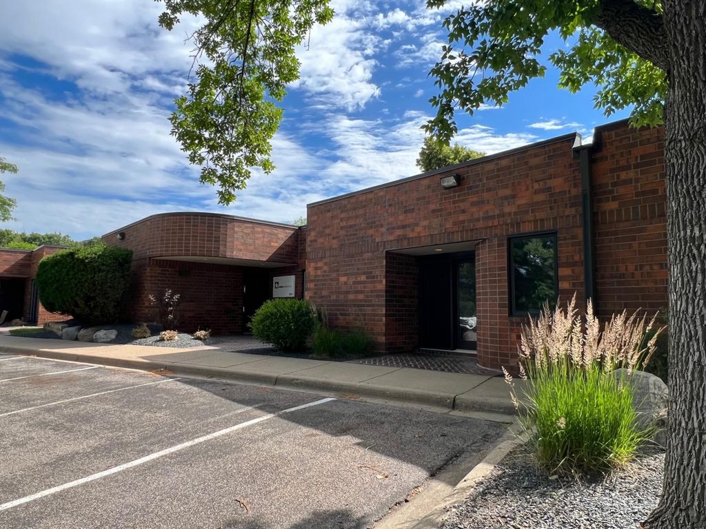 4976,4978 and 4980 Lincoln Drive, Edina, MN 55436 — photo 2