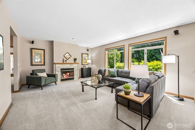 255 SW 194th Place, Normandy Park, WA 98166