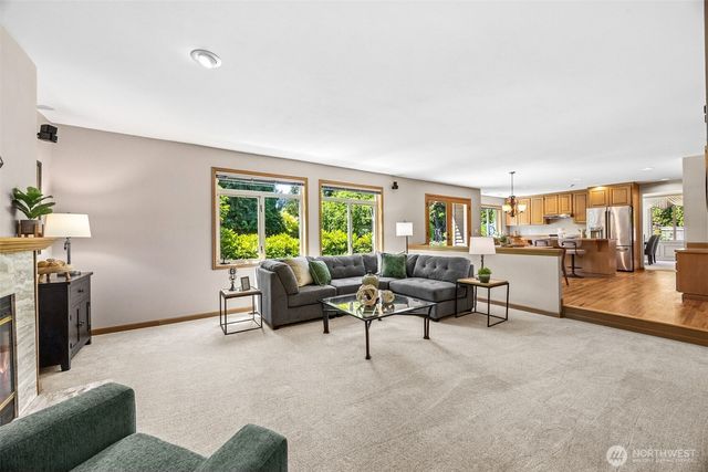 255 SW 194th Place, Normandy Park, WA 98166