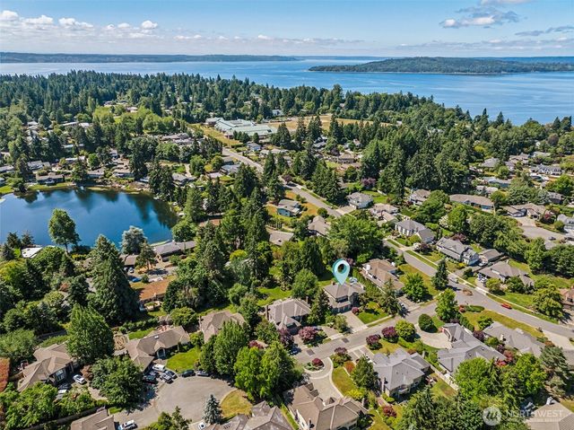 255 SW 194th Place, Normandy Park, WA 98166