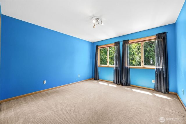 255 SW 194th Place, Normandy Park, WA 98166