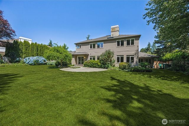 255 SW 194th Place, Normandy Park, WA 98166