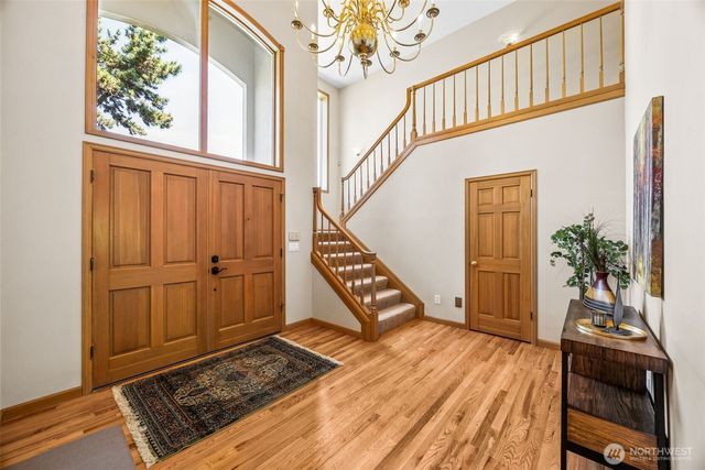 255 SW 194th Place, Normandy Park, WA 98166