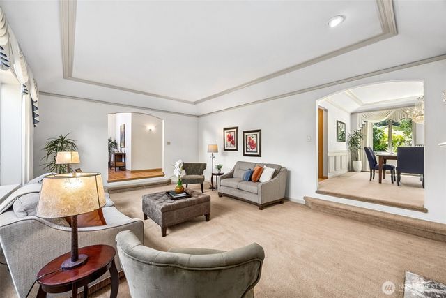 255 SW 194th Place, Normandy Park, WA 98166