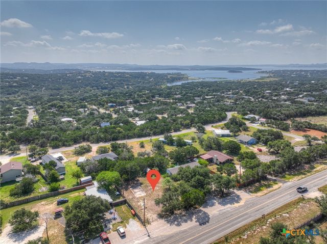 2189 Potters Creek Road, Canyon Lake, TX 78133