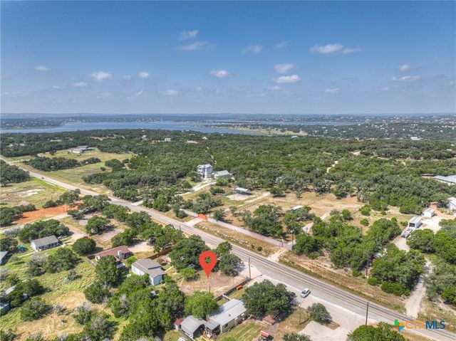 2189 Potters Creek Road, Canyon Lake, TX 78133