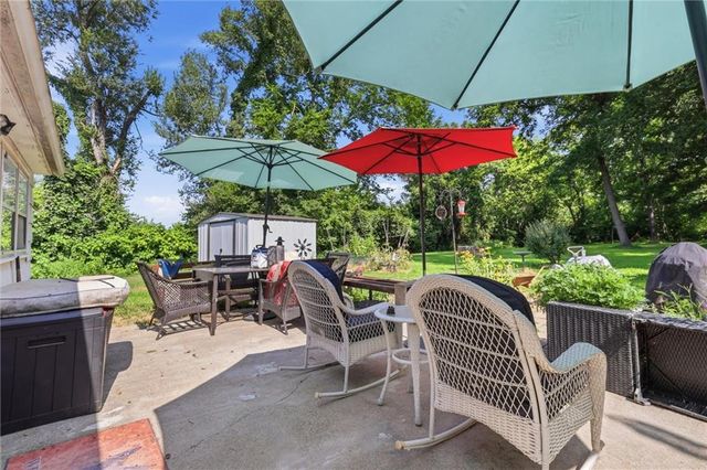 16806 James Downey Road, Independence, MO 64057