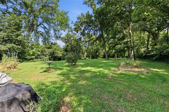 16806 James Downey Road, Independence, MO 64057