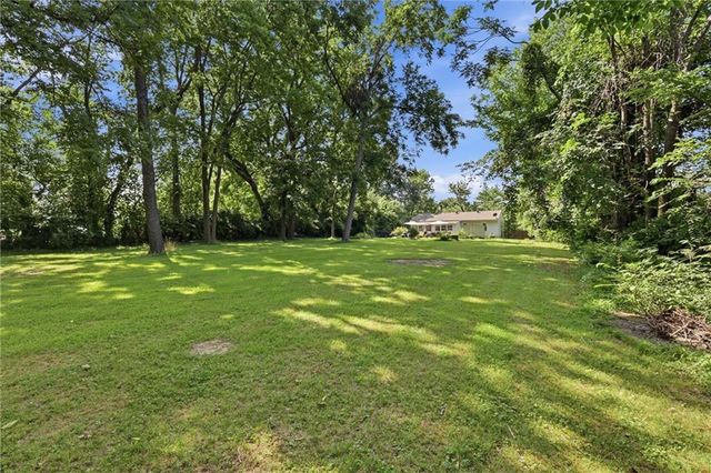 16806 James Downey Road, Independence, MO 64057