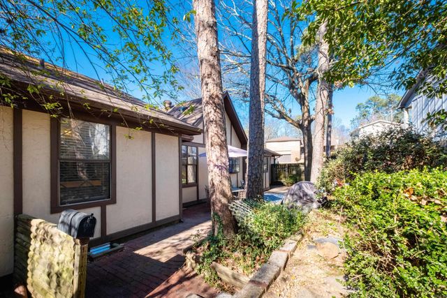 1 White Aspen Court, Little Rock, AR 72212