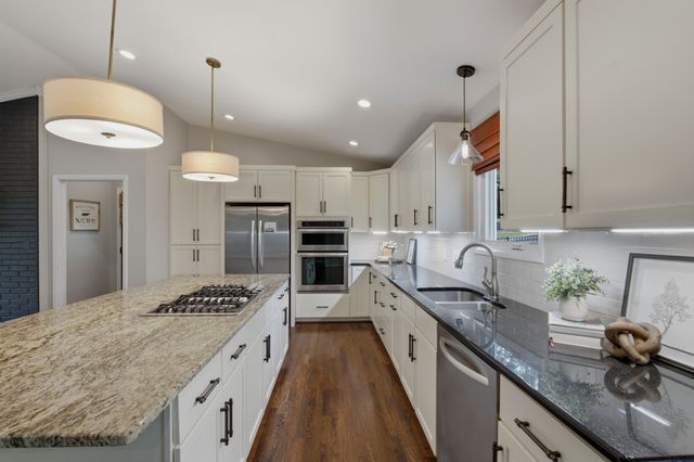 133 Featherstone Dr, Franklin, TN 37069