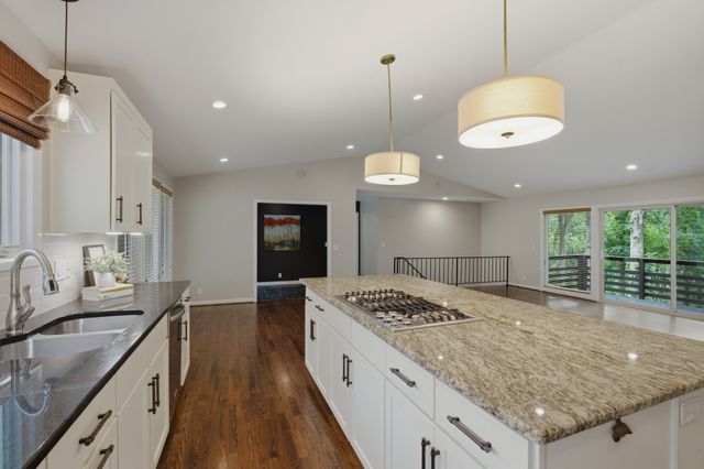 133 Featherstone Dr, Franklin, TN 37069