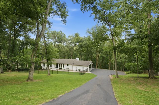 133 Featherstone Dr, Franklin, TN 37069