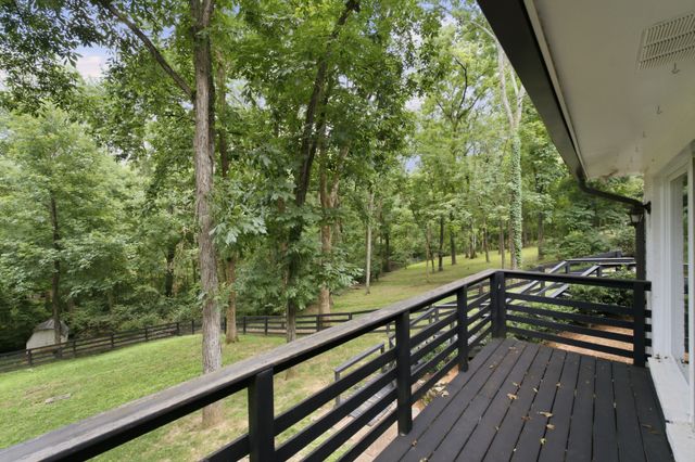 133 Featherstone Dr, Franklin, TN 37069