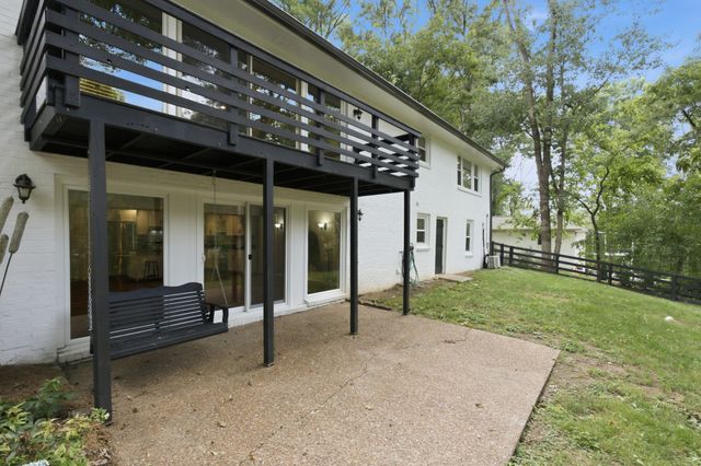 133 Featherstone Dr, Franklin, TN 37069
