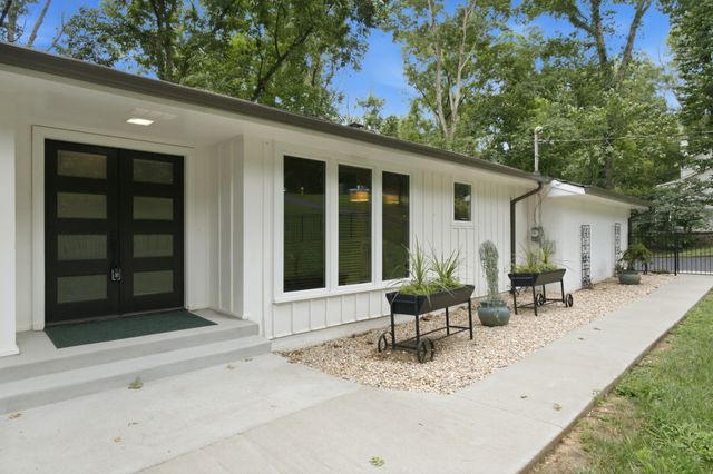 133 Featherstone Dr, Franklin, TN 37069