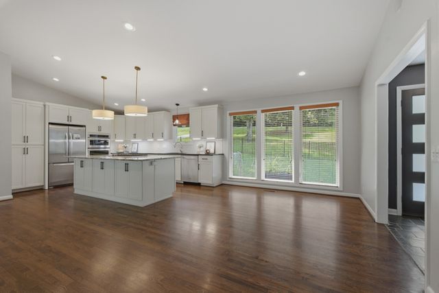 133 Featherstone Dr, Franklin, TN 37069