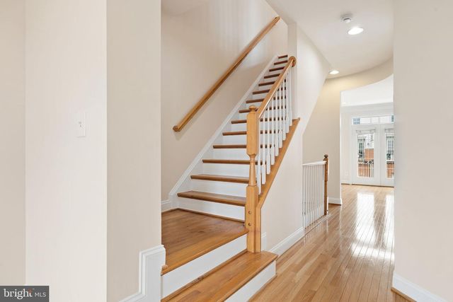 492 HARBOR SIDE ST, Woodbridge, VA 22191