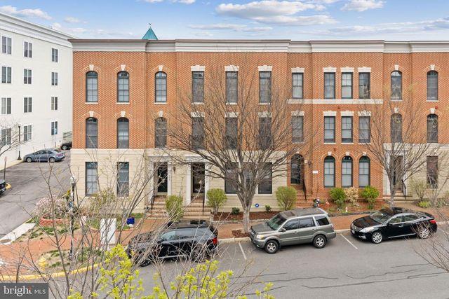 492 HARBOR SIDE ST, Woodbridge, VA 22191