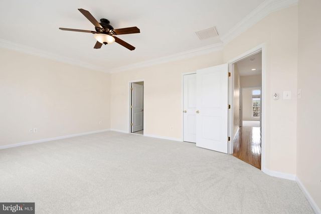 492 HARBOR SIDE ST, Woodbridge, VA 22191
