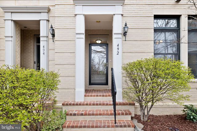 492 HARBOR SIDE ST, Woodbridge, VA 22191
