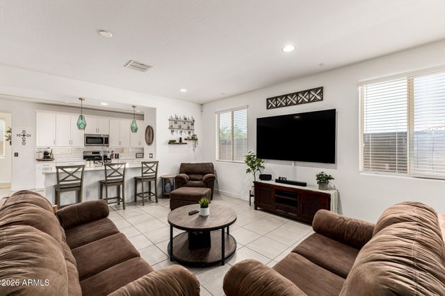 16429 W SAGUARO PARK Lane, Surprise, AZ 85387