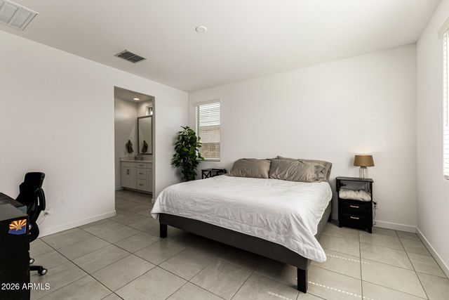 16429 W SAGUARO PARK Lane, Surprise, AZ 85387