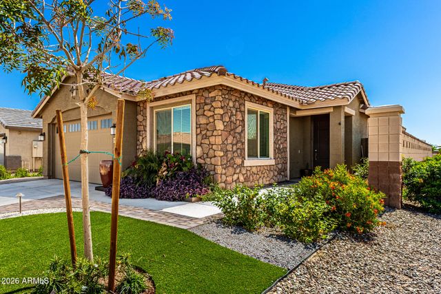 16429 W SAGUARO PARK Lane, Surprise, AZ 85387