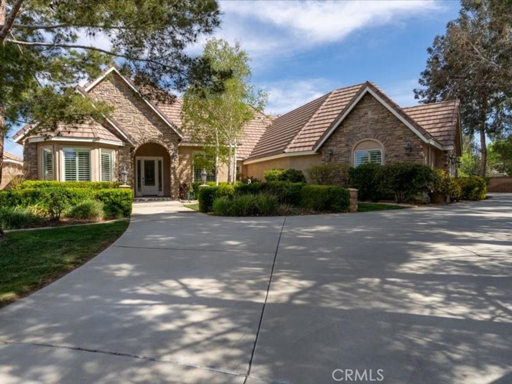 4107 Paddock Way, Lancaster, CA 93536