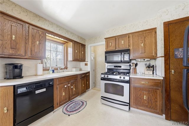 757 Moore Avenue, Tonawanda, NY 14223