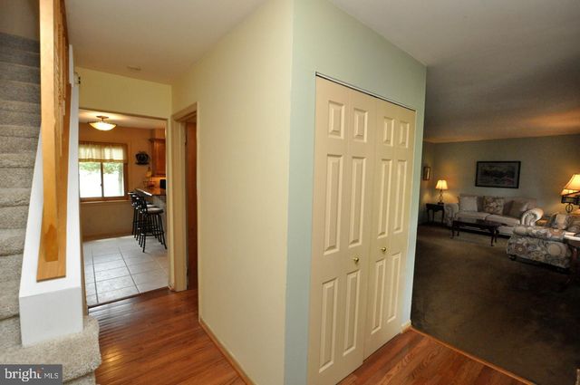 102 HOLIDAY CT, Mount Laurel, NJ 08054