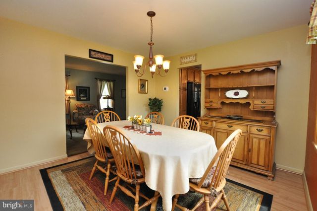 102 HOLIDAY CT, Mount Laurel, NJ 08054