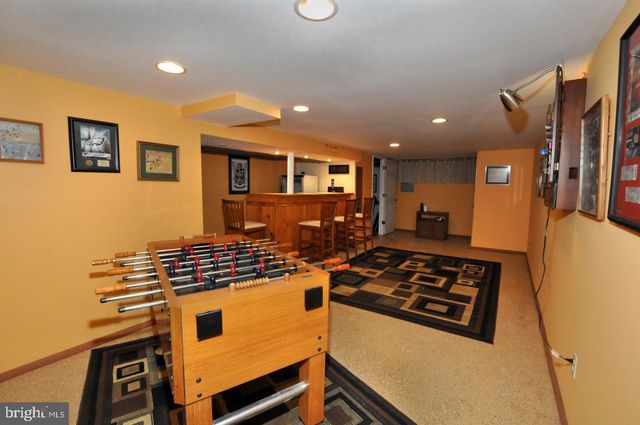 102 HOLIDAY CT, Mount Laurel, NJ 08054