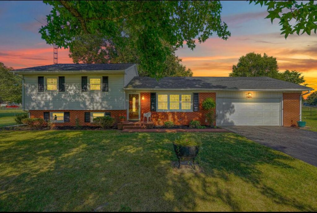 159 Emerald Lane, Chillicothe, OH 45601