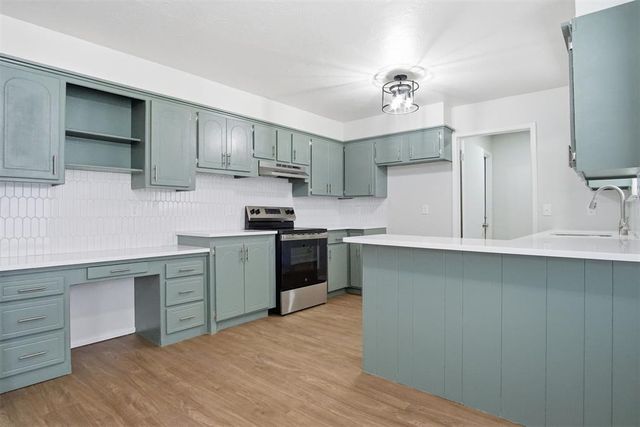 9412 S Winston Way, Oklahoma City, OK 73139