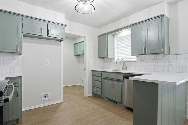 9412 S Winston Way, Oklahoma City, OK 73139