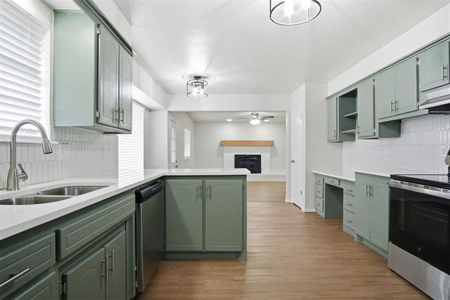 9412 S Winston Way, Oklahoma City, OK 73139