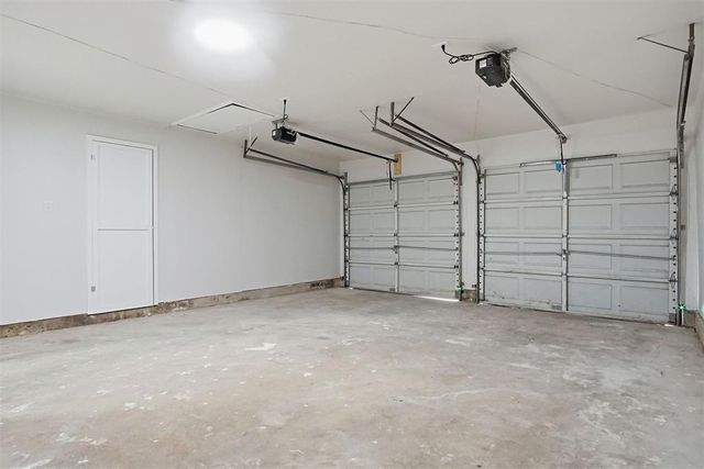 9412 S Winston Way, Oklahoma City, OK 73139